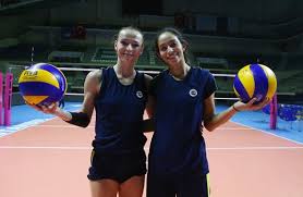 She is 190 cm tall and plays as a middle blocker. Eda Erdem Dundar Ile Samantha Bricio Besiktas Maciyla Ilgili Konustu Voleybol Plus