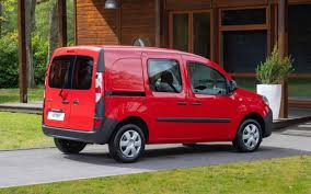Nissan Nv250 Un Renault Kangoo A La Japonesa Nissan Modelos Japoneses Motor Diesel