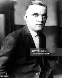 704 fotos e imágenes de alta resolución de Arnold Bennett