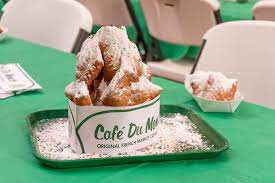 Kevin skobac december 30, 2014 don't miss getting beignets and a café au leit at this shop hidden in the city park. Cafe Du Monde City Park Home Facebook