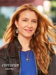 Joanna Mayfield's Instagram, Twitter & Facebook