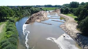 Auf dem stadtgebiet von greven liegt der flughafen münster/osnabrück (fmo), der in den letzten jahren ein stark steigendes verkehrsaufkommen hat. Bezirksregierung Munster Erster Durchstich Der Ems Bei Greven