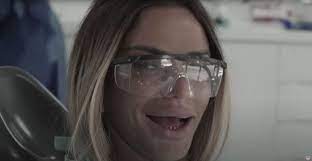 A post shared by katie price (@katieprice) on jul 31, 2020 at 2:44am pdt. Katie Price Spits Out New Teeth After Getting James Bond Villain Fangs Fixed Aktuelle Boulevard Nachrichten Und Fotogalerien Zu Stars Sternchen