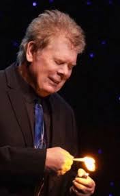 Magician Nick Lewin's Western Swing