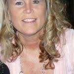 Bonnie Steck's Instagram, Twitter & Facebook