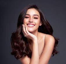 En outre, elle a été nommée parmi les «personnes les plus influentes du monde» par le magazine «celebrity 100» de forbes. Top 15 Des Plus Belles Femmes Du Monde En 2020