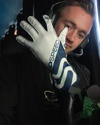 Harry Dodds (@hdodds981) • Instagram photos and videos