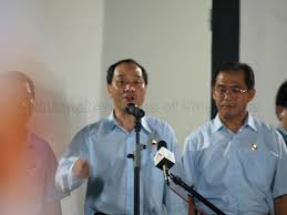 Low thia khiang is a singaporean businessman and politician. Workers Party Wp Candidate For Hougang Low Thia Khiang