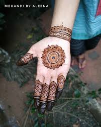Mehandi By Aleena On Instagram A Very Simple Engagement Henna Farah For Bookings Contact 07994011076 Or Dm Me Cute Henna Designs Henna Mehndi Designs