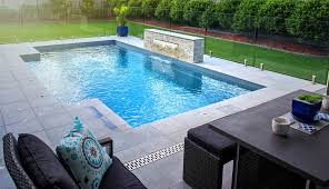 Pool The Elegance Colour Silver Grey Water Feature The Waterwall Leisurepools Pools Fibreglasspools Life Leisure Pools Pool Water Features Backyard Pool