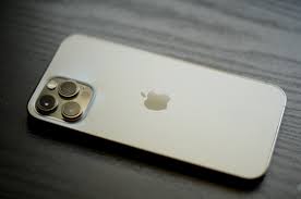 Alleged iphone 13 pro and pro max cases show off even bigger camera bumps, compared to last year's iphones. Iphone 13 Pro Max Predicted To Have A Marginally Upgraded Æ' 1 5 Aperture Wide Camera
