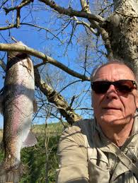 Årets første åtur gav bækørreder og en regnbueørred