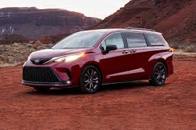 Read expert reviews on the 2009 toyota sienna from the sources you trust. 2021 Toyota Sienna Prices Reviews And Pictures Edmunds