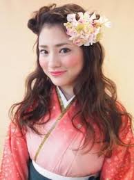 髪型 ヘアカタログ ヘアアレンジ 卒業式 謝恩会に 袴のふわふわダウンアレンジ sourile スゥリール 自由が丘 の美容室情報 kamimado かみまど 美容 袴 髪型 ビューティー