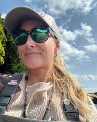 Alan Burdis's Instagram, Twitter & Facebook