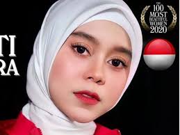 Pakailah jilbab yang baik dan benar | admin cowok. 5 Fakta Lesty Kejora Jadi Wanita Tercantik Ke 5 Di Dunia 2020 Kalahkan Lisa Blackpink Hot Liputan6 Com