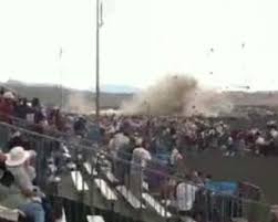 155 likes · 1 talking about this. Raw Video Plane Crashes Into Stands At Reno Air Show Jems