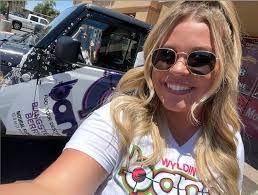 Amy Rave's Instagram, Twitter & Facebook