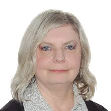 Lisa Lariviere's Instagram, Twitter & Facebook