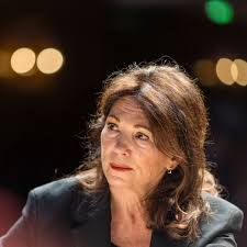 Iris Berben kritisiert Perfektionierungsdrang der modernen Generation