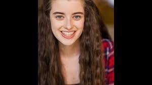 Isabella Walker's Instagram, Twitter & Facebook