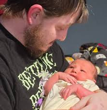 Who can help me with the EE