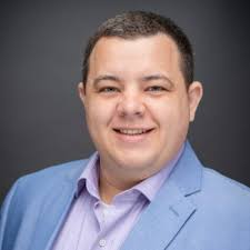 Wow being a sideline reporter for the Longhorns is a ton of fun. It feels  good to be a rookie again and be back around the game I love so much. So