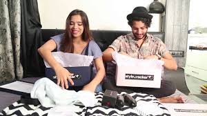 Settle Subtle Unbox Their Stylecracker Boxes Youtube Today i am here with the review of stylecracker box which is a subscription box in india. settle subtle unbox their stylecracker boxes