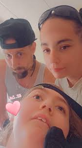 I betchya, Olivia was the one who farted and the dog walker took one for  the team!🤧🤣