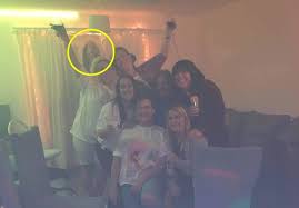10/23/2020on friday, october 23 at roughly 4:20 p.m., an unexplained occurrence was caught on tape inside the extraktlab distilla. Uk Woman Spends Sleepless Nights After Spotting Ghost In House Party Photo
