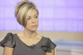 I hope they make your hair look super fab! Mom Hair A Cultural History Of The Short Cut Vox