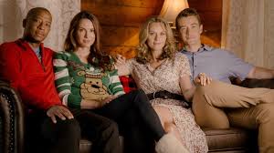 Quand haley rentre à tree hill avant les vacances, nathan se montre froid avec elle et lui annonce qu'il part pour high flyers. La Revue Pop De La Semaine Les Freres Scott Camila Cabello Les News Qu Il Ne Fallait Pas Rater L Etudiant Trendy