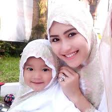 Ini diketahui dari beberapa unggahannya di akun sosial media miliknya. 7 Gaya Menggemaskan Bilqis Putri Ayu Ting Ting Saat Pakai Hijab Brilio Net Line Today