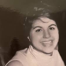 Kathy Yingst's Instagram, Twitter & Facebook