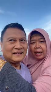 Ayo kita terus kawal dan jaga Palestina kita. Zionis Israel masih selalu  menghambat masuknya bantuan makanan, obat2an dan selimut serta kebutuhan  lainnya. Jangan lelah menjaga saudara kita di Palestina.