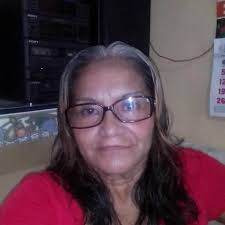 Buenos días, amor. Eres el motivo de mi primera sonrisa. Saber que te tengo  me da todo la valentía necesaria para pasar el día con felicidad y  esperanza. ¡Te amo! Cuento las