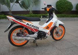 Modifikasi motor supra 125 kontes airbrush cari info dan review via hargajualmotormataharimall.blogspot.co.id. Berita Modifikasi Honda Supra Terbaru Hari Ini