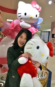 :dthis video is obtainble through. Hello Kitty Completa 40 Anos Divertindo Criancas E Adultos Almanaque Home