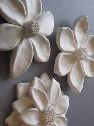 H11 x w10.5 x d9cm. Flower Garden Wall Hanging Ceramic Wildflower Blackberry And Camelia Art Floral Art Spring Summer Ceramic Flowers Flower Wall Art Ceramics
