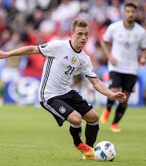 Joshua kimmich ran the show for germany in their opening world cup qualifier against iceland on thursday night, completing more passes (91) than the entire opposition team in the opening 45 minutes. Joshua Kimmich Set To Be Next Philipp Lahm