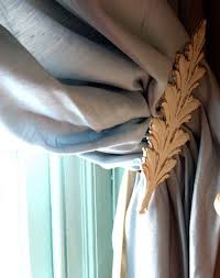 How do you make a curtain tie? Creative Curtain Tiebacks Ideas Dengarden