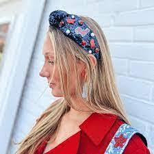 Hollie Trahan's Instagram, Twitter & Facebook