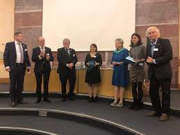 Laleh haghverdi is an iranian physicist who won the 2017 erwin schrödinger prize for her phd work. Embl On Twitter Laleh Haghverdi 2nd On The Right Postdoctoral Fellow In The Huber And Marioni Groups Was Awarded The Research Prize By The Peter And Traudl Engelhorn Stiftung Yesterday For Her Pioneering