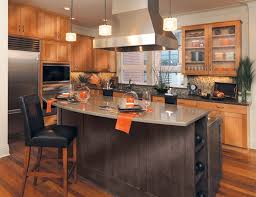 How To Make Honey Oak Cabinets Look Modern Answerplane Com White Oak Kitchen Honey Oak Cabinets Oak Kitchen
