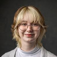 Sarah Scobey's Instagram, Twitter & Facebook