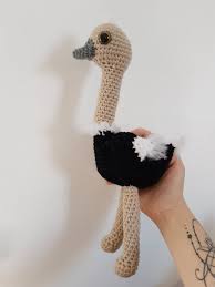 Modele Gratuit Nunuche L Autruche Au Crochet Modeles De Jouets Au Crochet Tortue En Crochet Jouets Au Crochet
