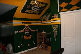 Pin By Vicky Pollock On Home Ideas Green Bay Packers Bedroom Green Bay Packers Room Green Bay Packers Decor