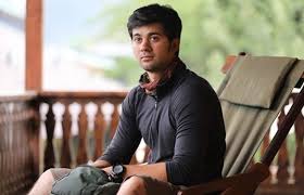 Karan Deol Height Weight Age Girlfriend Biography Family Facts Never try to judge salman khan's height when he is wearing shoes because that keeps you in illusion. karan deol height weight age