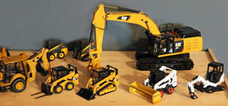 1:18 scale diecast model cars. Features