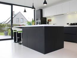 nieuwbouw vrijstaande woning ypsilon architecten keukeneiland witte gietvloer keukeneiland nieuwbouw keuken ideeen